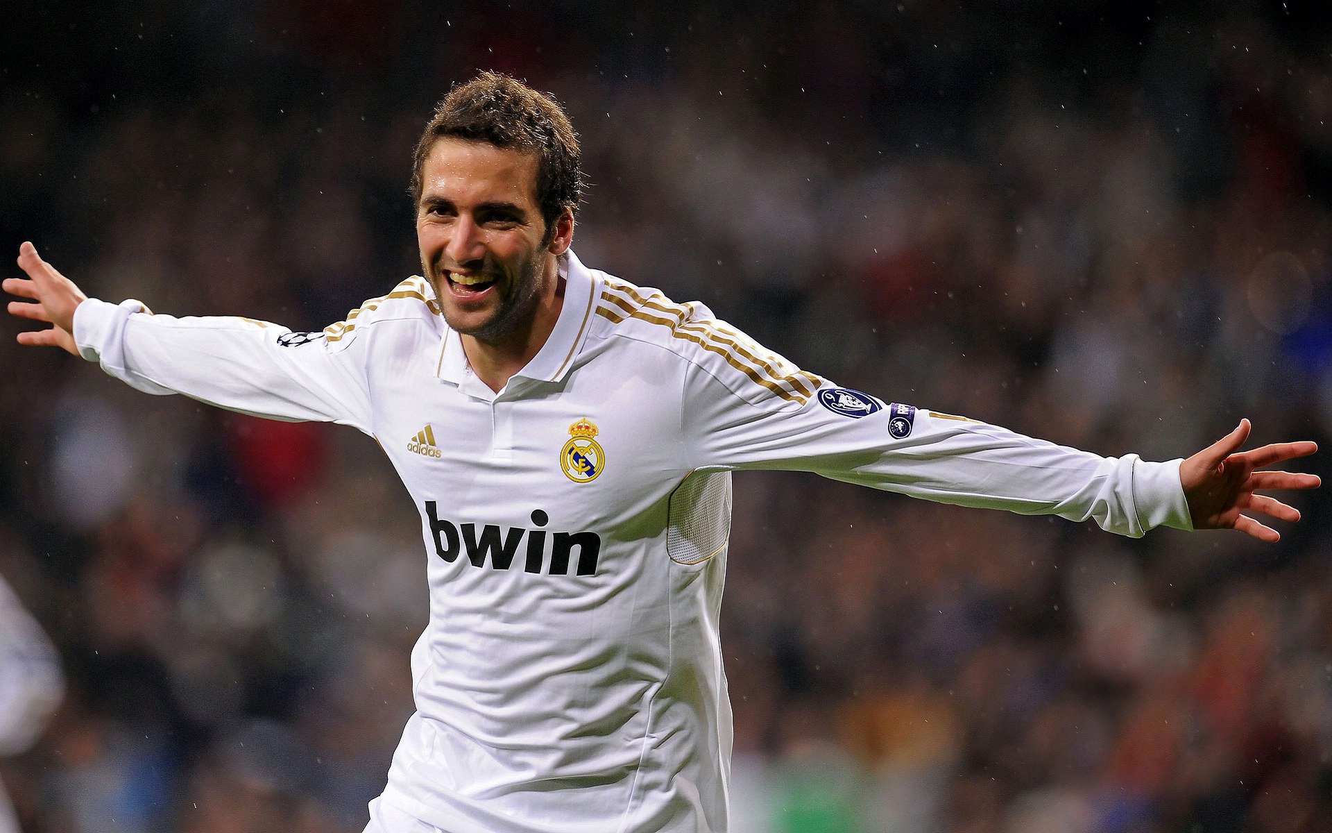 史上最“燃”关键三分：哪一个瞬间让现场沸腾？